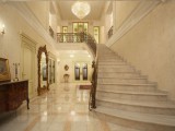 мраморная лестница