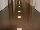 Пол из аглокварцита