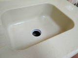 Фрезерованная мойка из камня